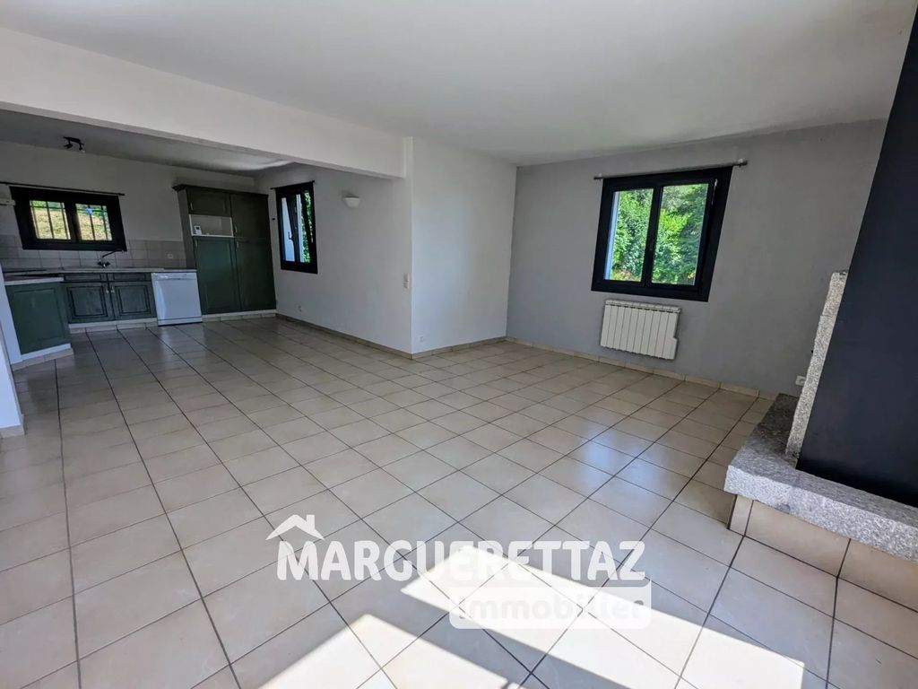 Achat appartement à vendre 3 pièces 77 m² - Viuz-en-Sallaz