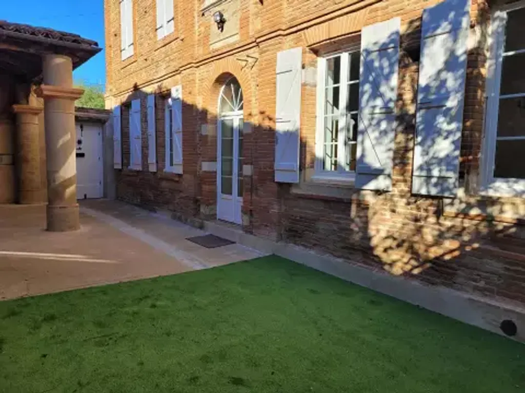 Achat maison à vendre 4 chambres 160 m² - Lézat-sur-Lèze