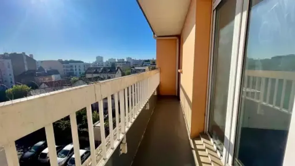 Achat appartement à vendre 2 pièces 57 m² - Villemomble