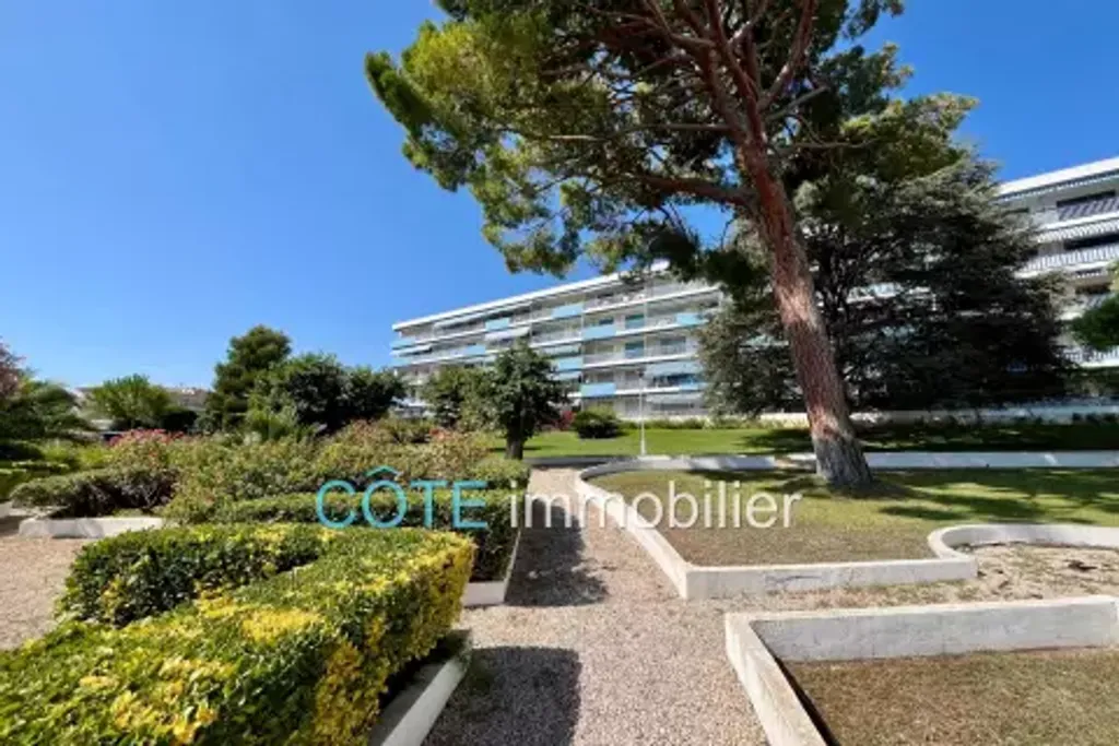 Achat appartement à vendre 2 pièces 57 m² - Antibes