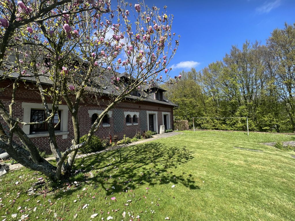 Achat maison à vendre 5 chambres 223 m² - Saint-Eustache-la-Forêt