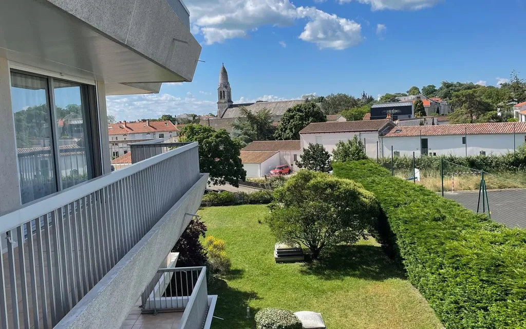 Achat appartement à vendre 2 pièces 48 m² - La Rochelle