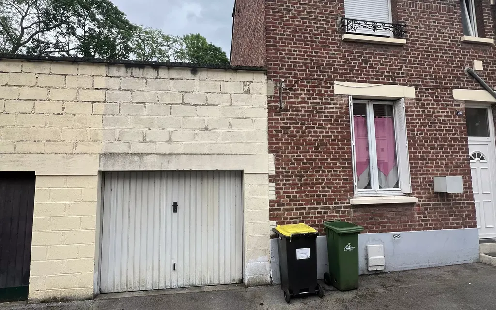 Achat maison à vendre 2 chambres 76 m² - Chauny