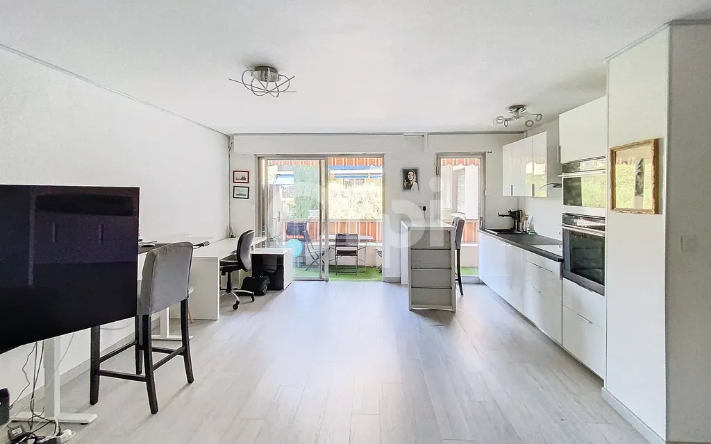 Achat appartement à vendre 2 pièces 50 m² - Antibes