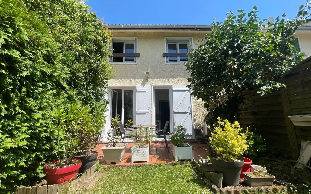 Achat maison à vendre 2 chambres 75 m² - Bouffémont