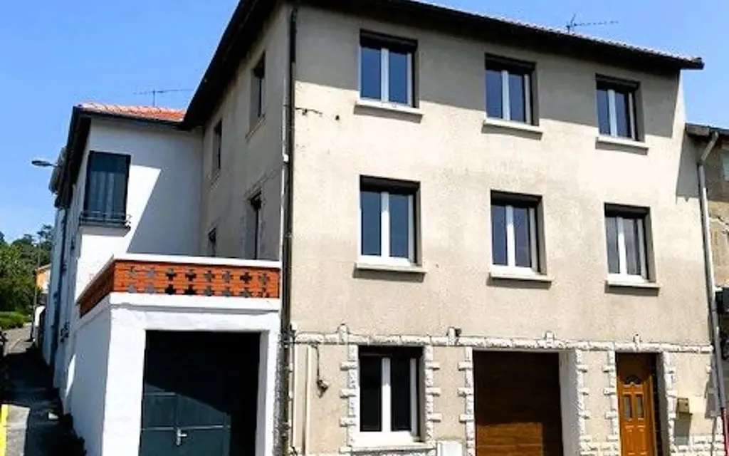 Achat maison à vendre 5 chambres 145 m² - Saint-Priest-en-Jarez