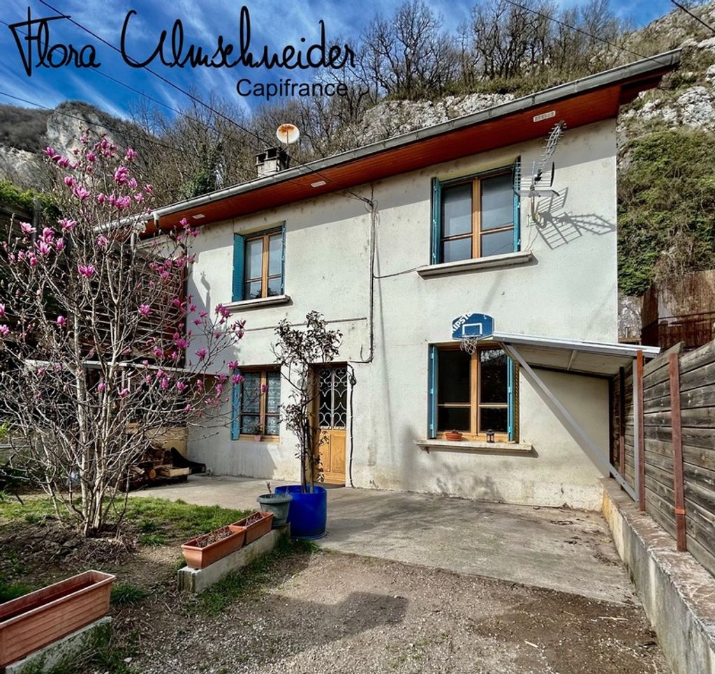 Achat maison à vendre 3 chambres 133 m² - Culoz