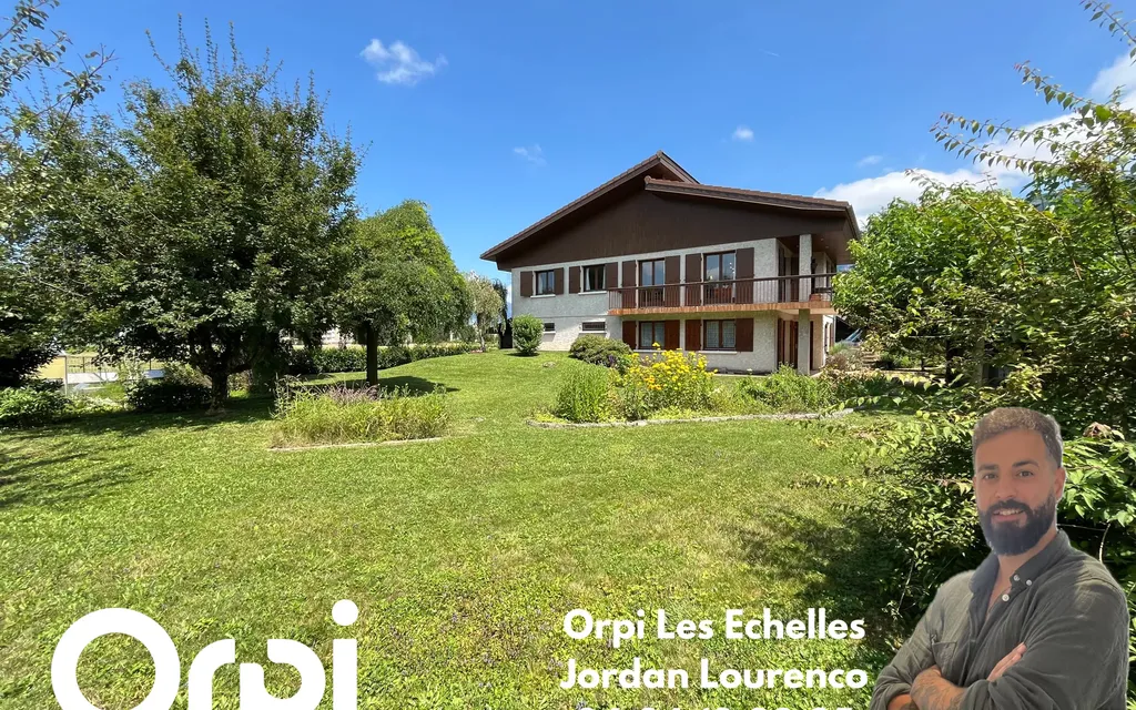 Achat maison à vendre 4 chambres 152 m² - Saint-Laurent-du-Pont