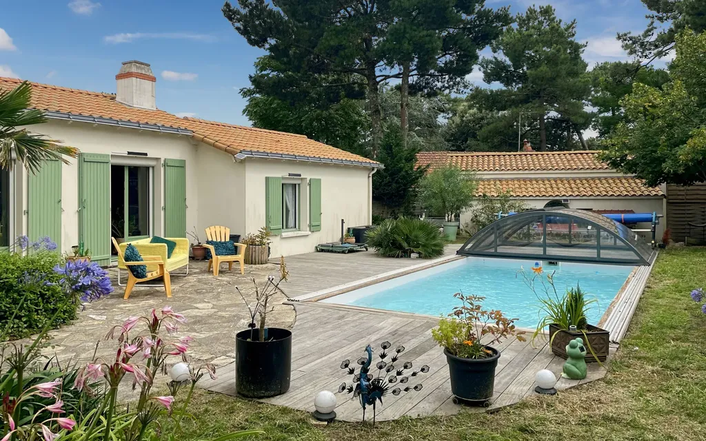 Achat maison à vendre 4 chambres 166 m² - Saint-Brevin-les-Pins