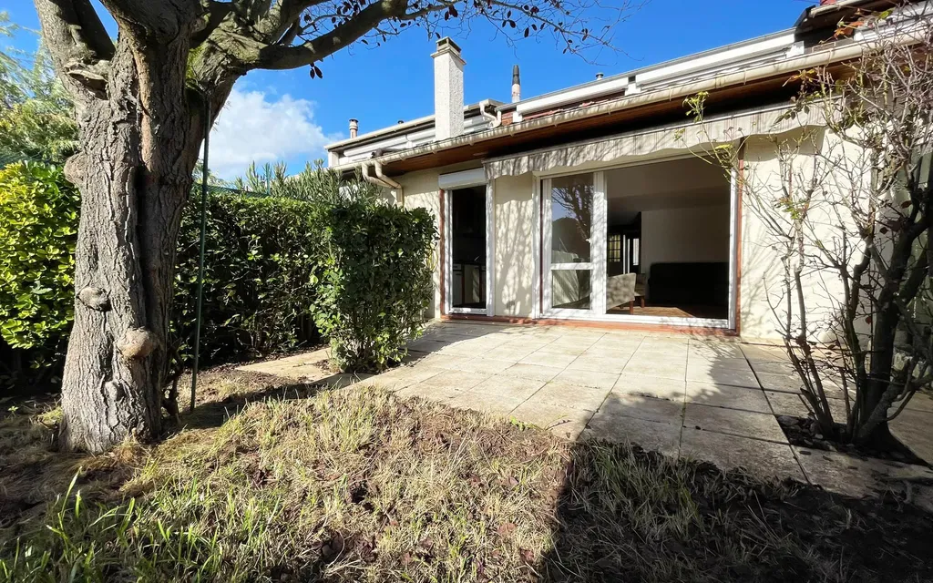 Achat maison à vendre 3 chambres 77 m² - La Queue-en-Brie