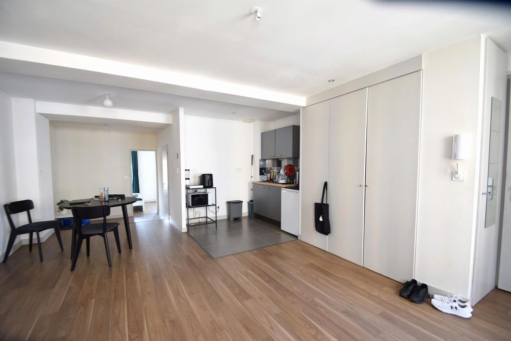 Achat appartement à vendre 2 pièces 53 m² - Saint-Étienne