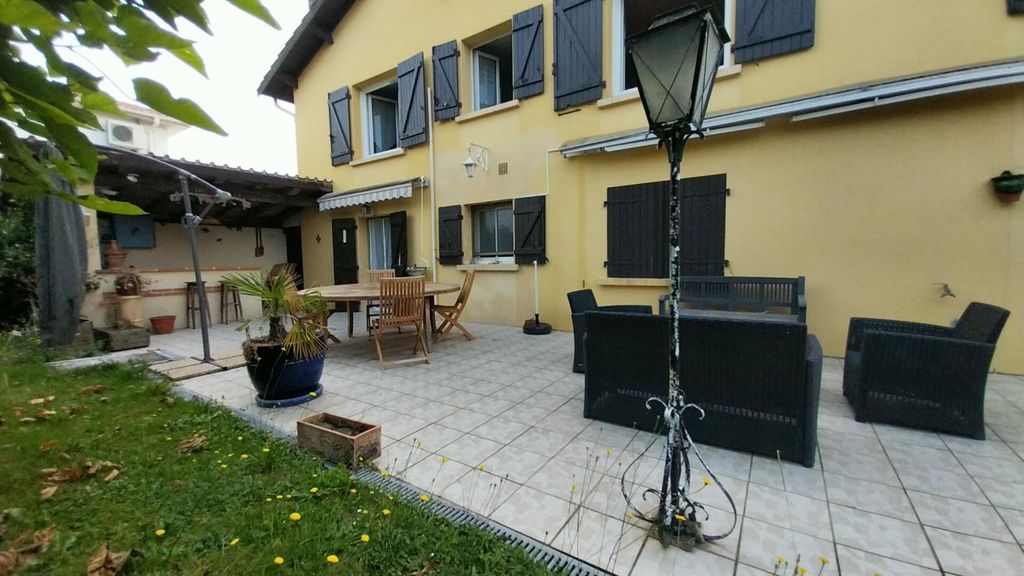 Achat maison à vendre 3 chambres 108 m² - Boé