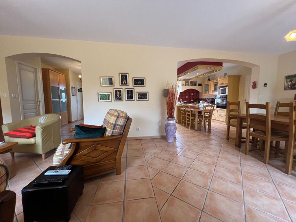 Achat maison à vendre 5 chambres 203 m² - Soissons