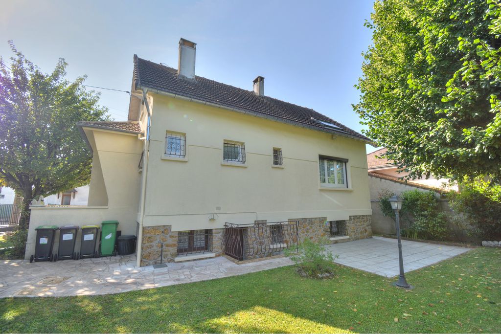 Achat maison à vendre 3 chambres 110 m² - Savigny-sur-Orge