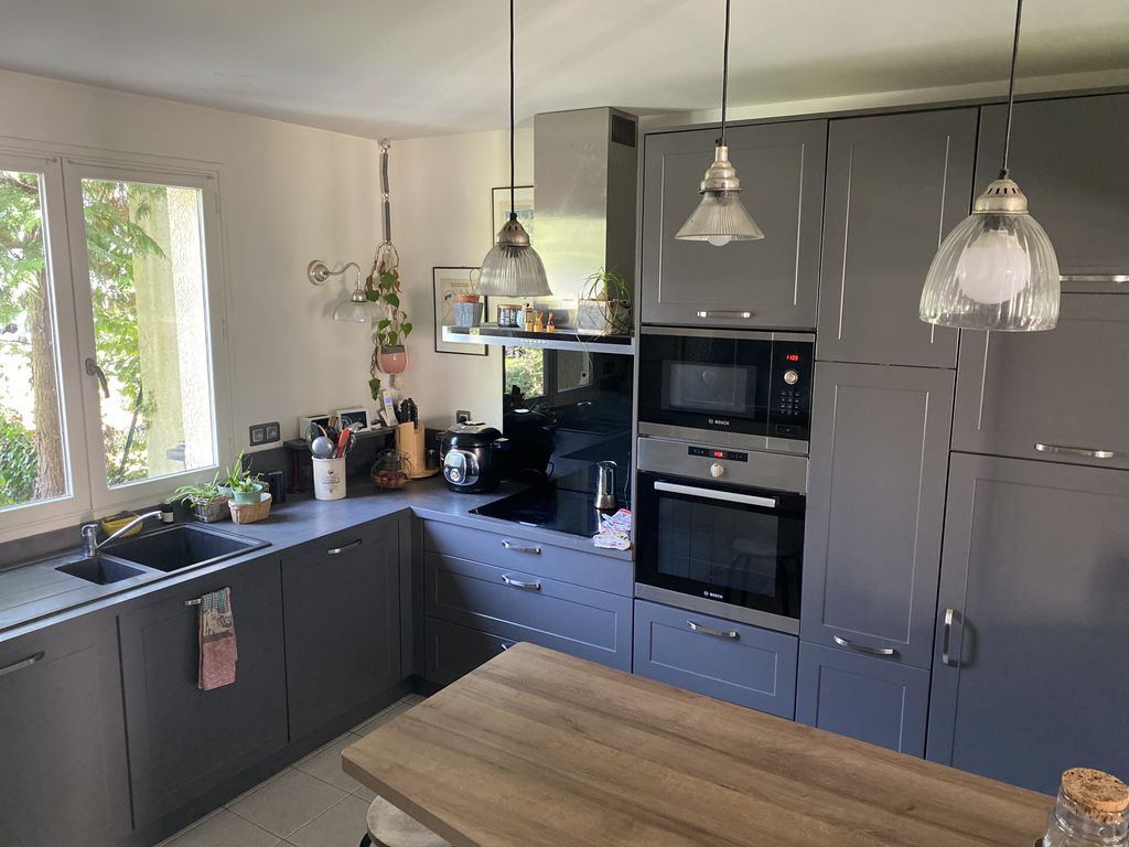 Achat maison à vendre 3 chambres 129 m² - Sainte-Geneviève-des-Bois