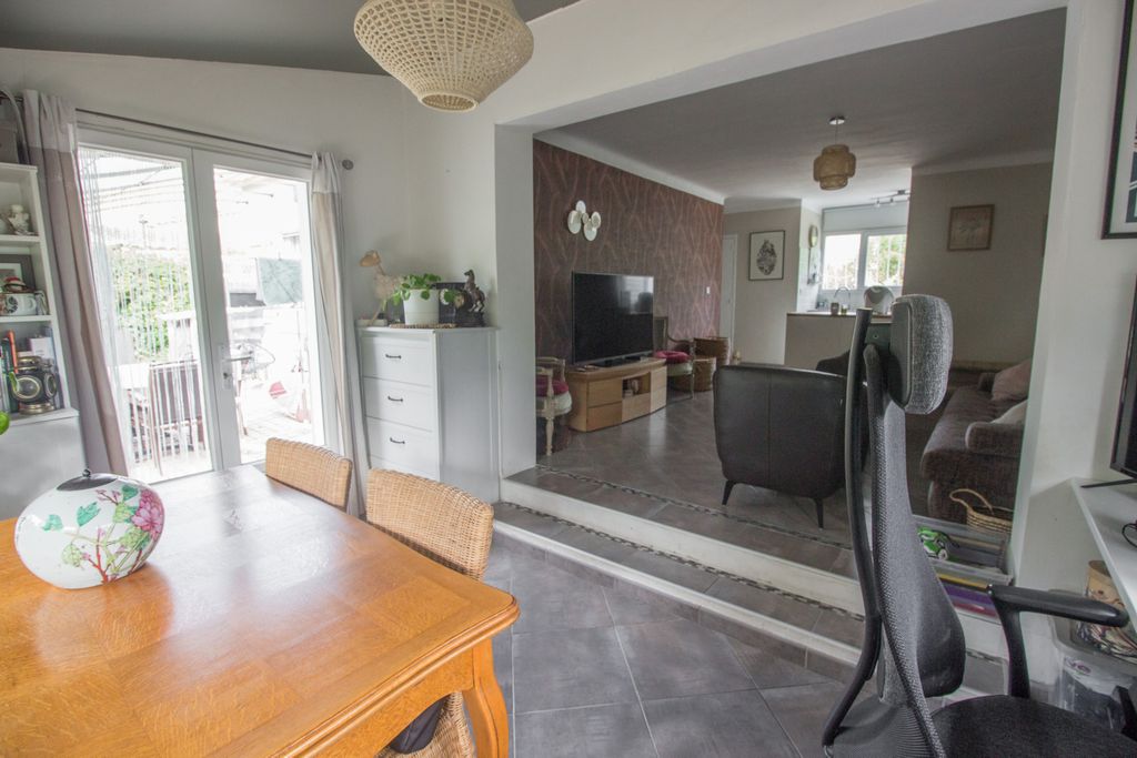 Achat maison à vendre 3 chambres 83 m² - Hyères