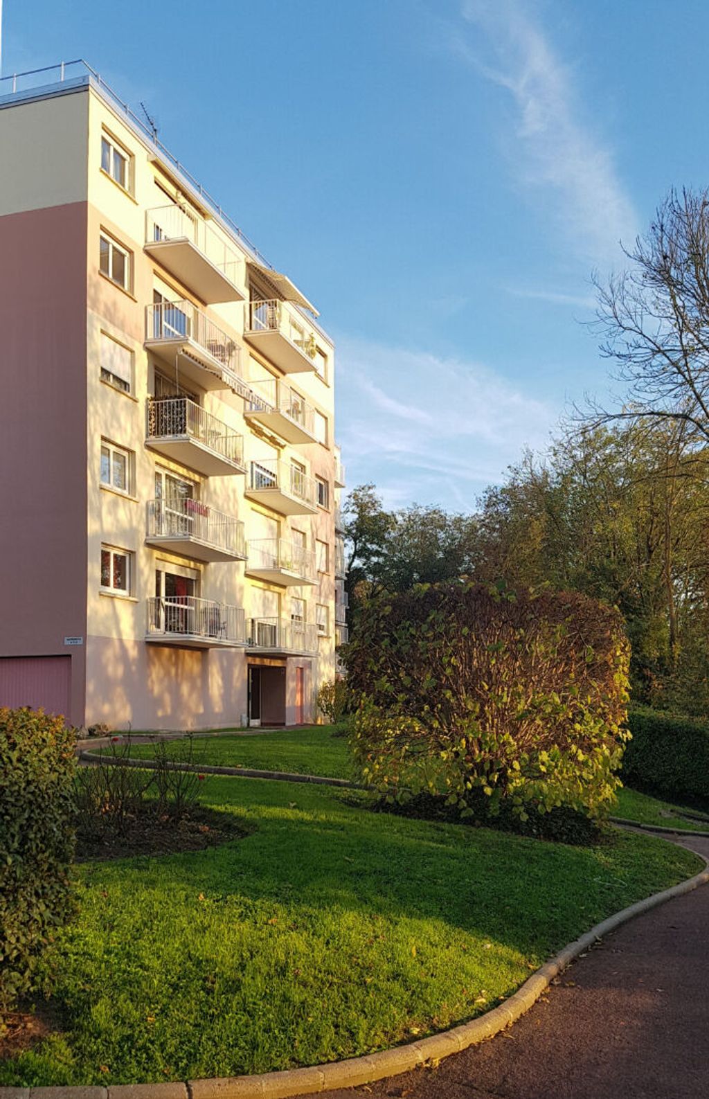 Achat appartement à vendre 4 pièces 77 m² - Saint-Pierre-du-Perray