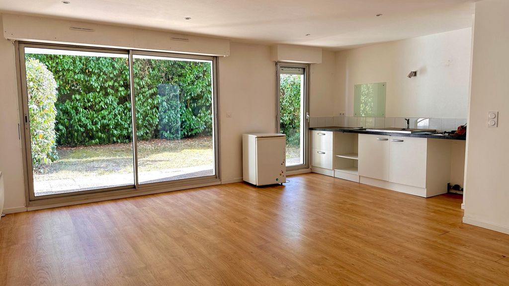 Achat appartement à vendre 2 pièces 48 m² - Pessac