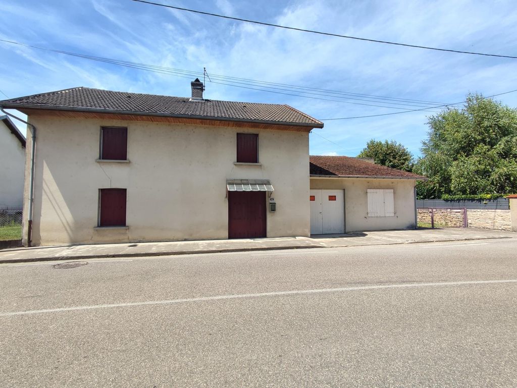 Achat maison à vendre 3 chambres 144 m² - Chaussin