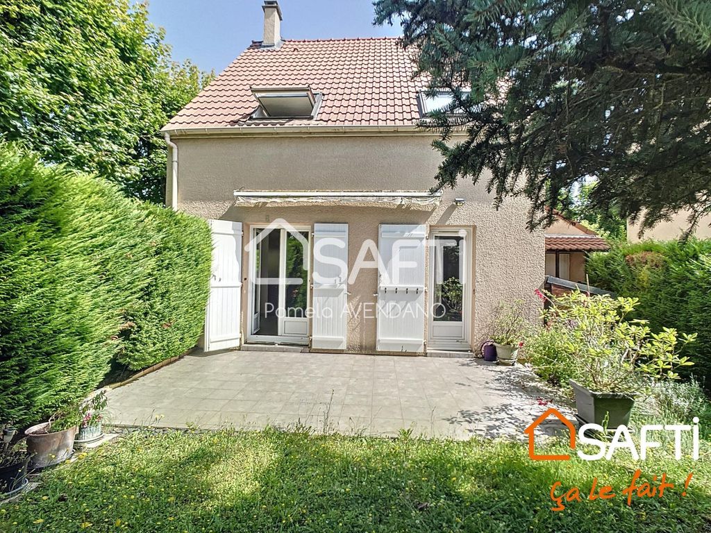 Achat maison à vendre 3 chambres 84 m² - Savigny-le-Temple