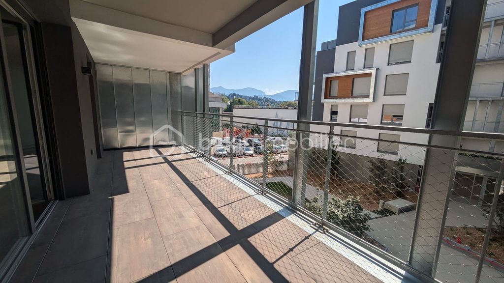 Achat appartement à vendre 4 pièces 88 m² - Chambéry