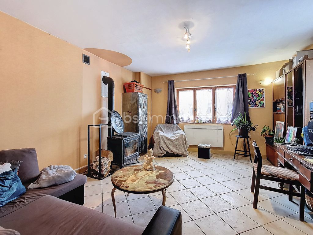 Achat maison à vendre 2 chambres 83 m² - Pierre-de-Bresse