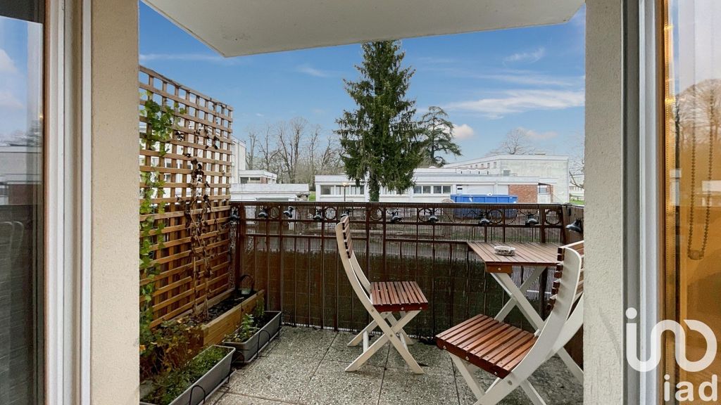 Achat appartement à vendre 2 pièces 46 m² - La Queue-en-Brie