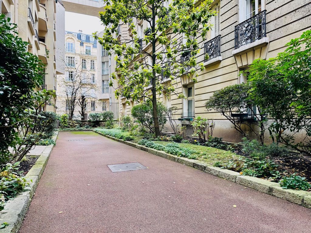 Achat studio à vendre 8 m² - Paris 16ème arrondissement