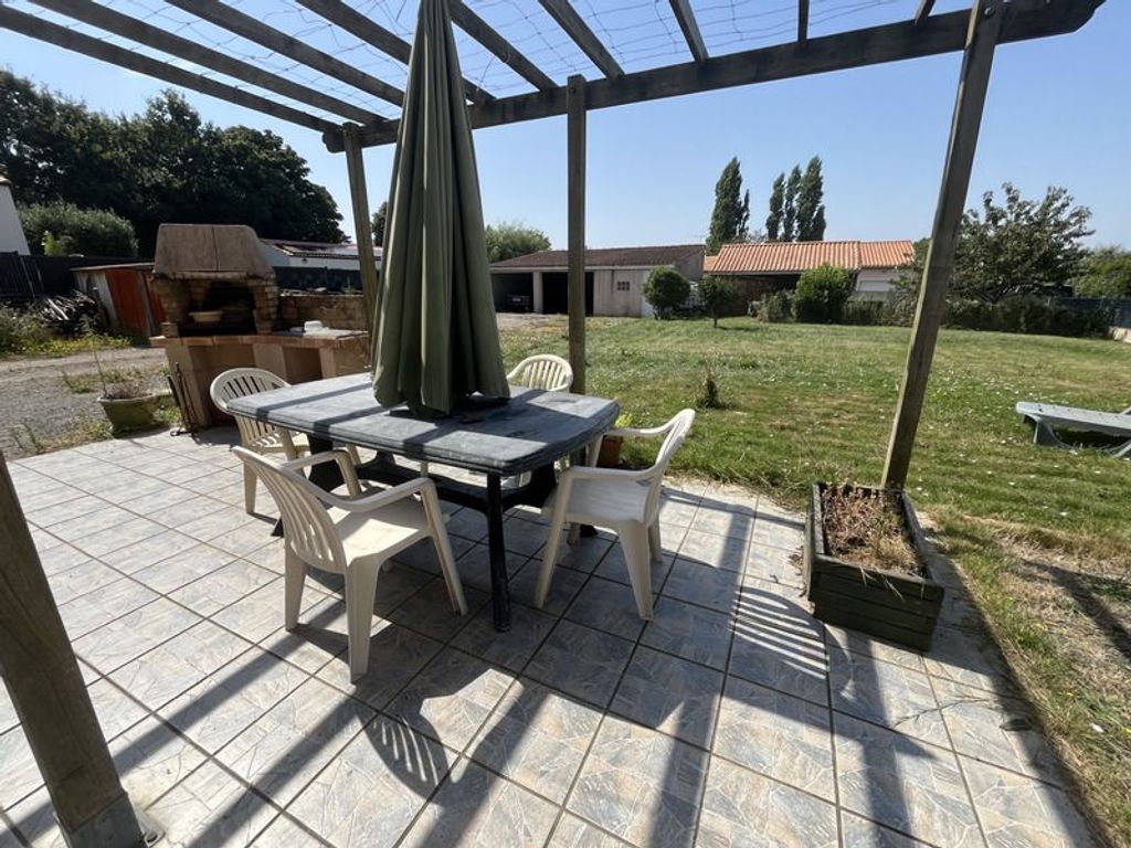 Achat maison à vendre 3 chambres 110 m² - Moutiers-sur-le-Lay