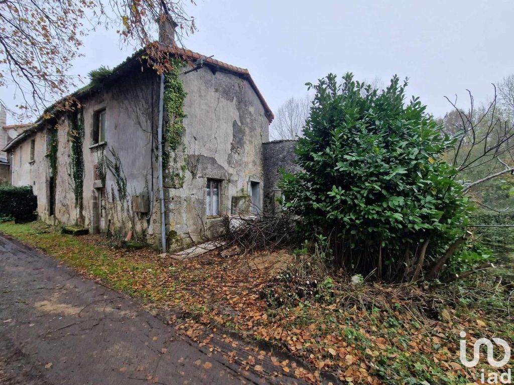 Achat maison à vendre 3 chambres 155 m² - Secondigny