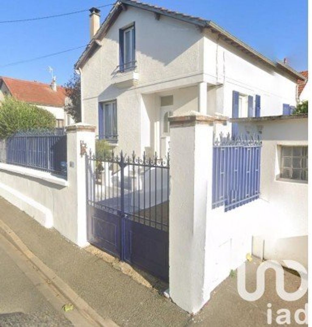 Achat maison à vendre 3 chambres 137 m² - Luisant