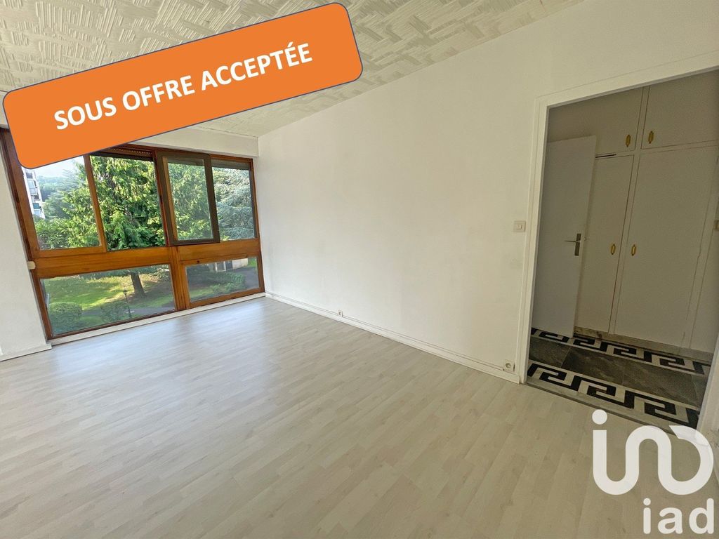 Achat appartement à vendre 2 pièces 52 m² - Fontenay-le-Fleury