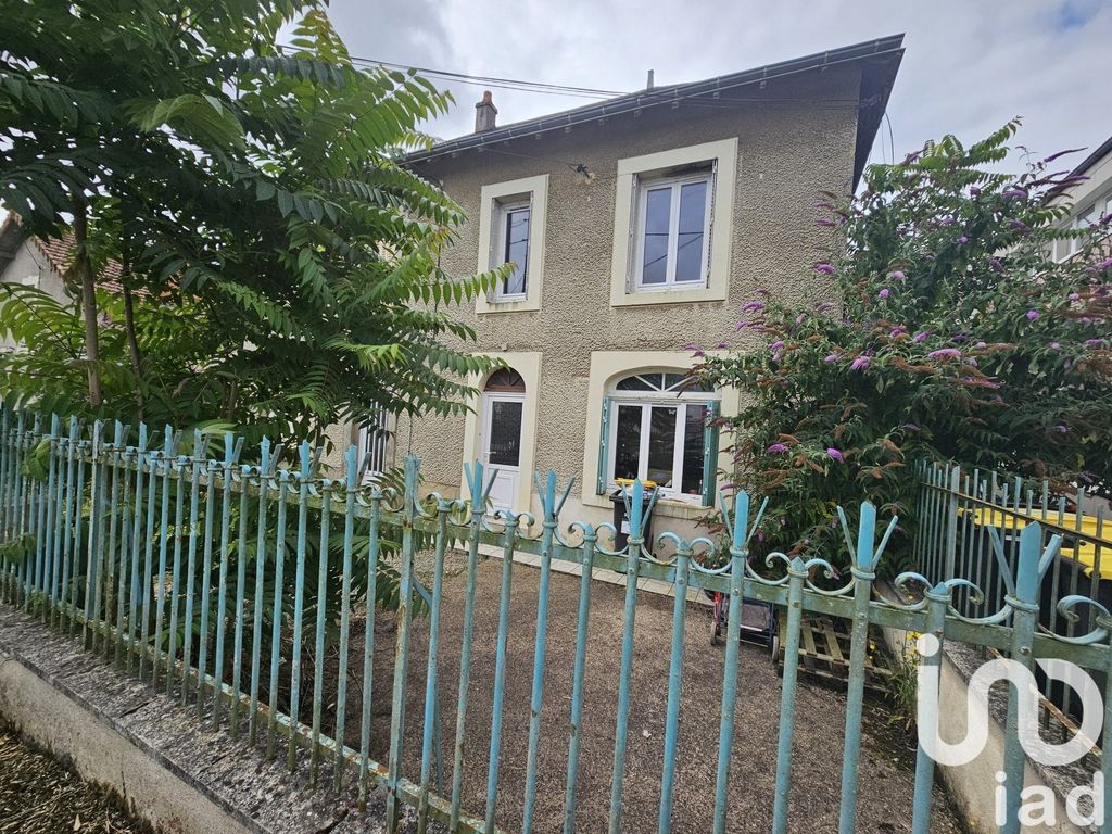 Achat maison à vendre 2 chambres 76 m² - Saint-Pierre-d'Exideuil