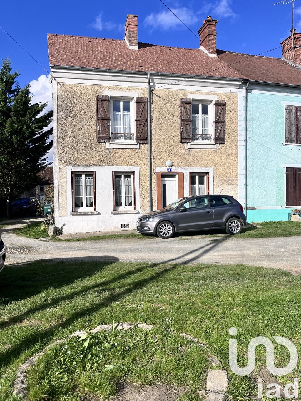 Achat maison à vendre 2 chambres 82 m² - Tousson