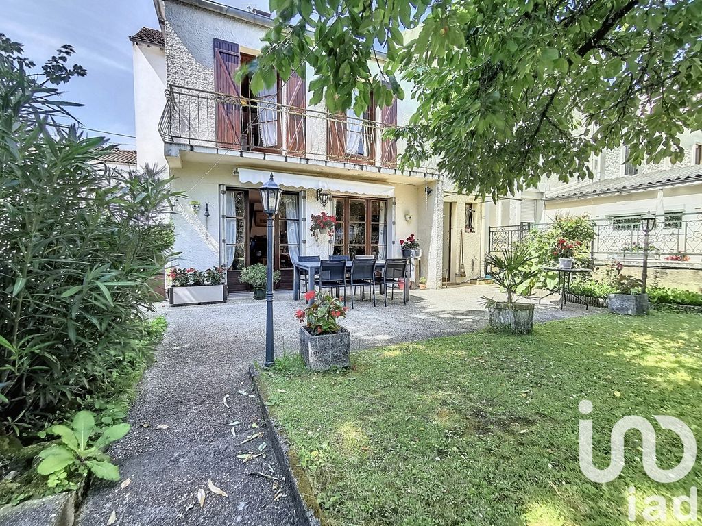 Achat maison à vendre 4 chambres 143 m² - Saintes