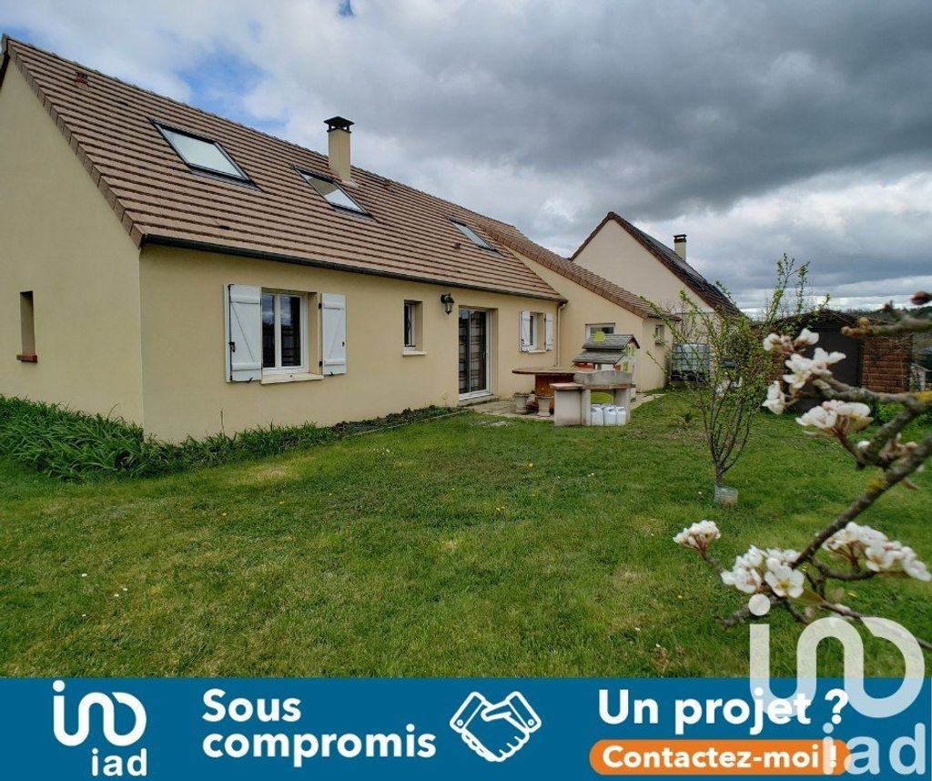 Achat maison à vendre 4 chambres 114 m² - Le Breil-sur-Mérize