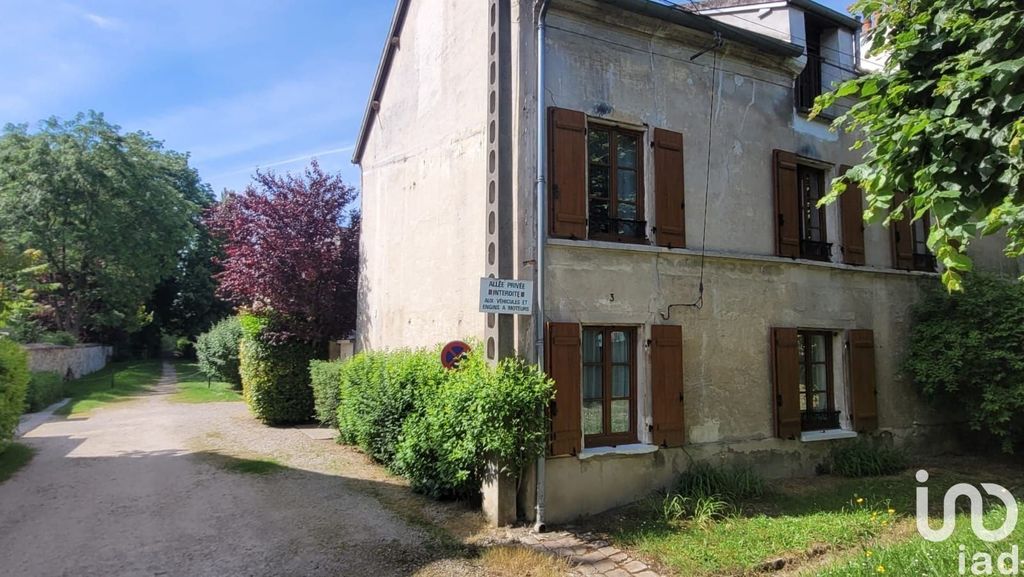 Achat maison à vendre 3 chambres 187 m² - Gouvernes