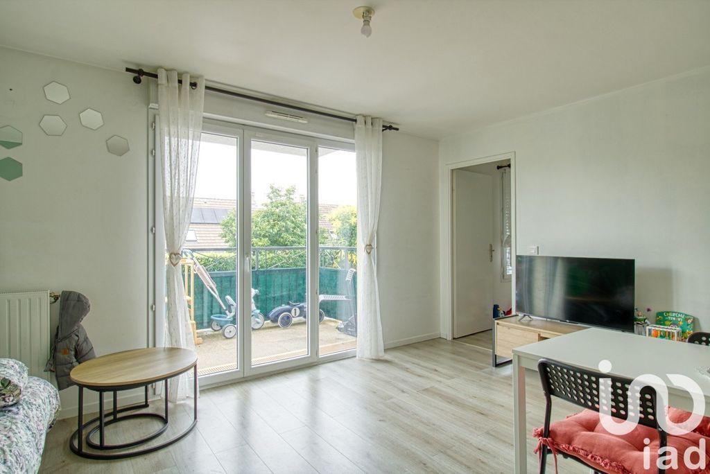 Achat appartement à vendre 2 pièces 43 m² - Brie-Comte-Robert