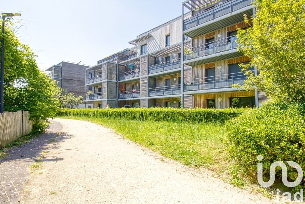 Achat appartement à vendre 2 pièces 45 m² - Montévrain