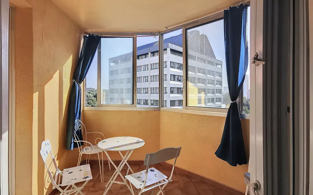 Achat appartement à vendre 3 pièces 65 m² - Toulon