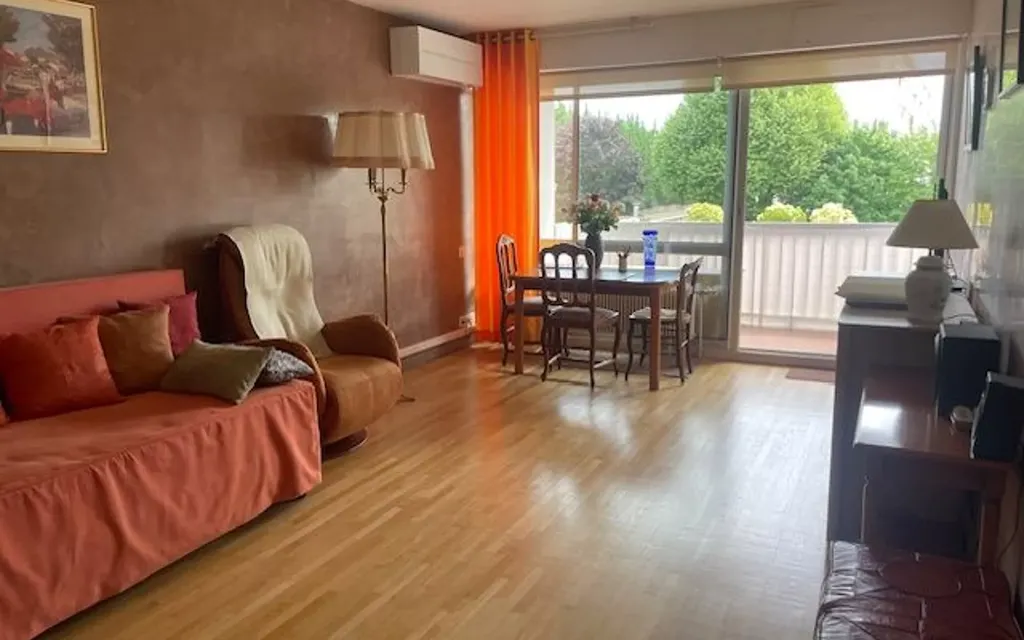 Achat appartement à vendre 2 pièces 54 m² - Caluire-et-Cuire