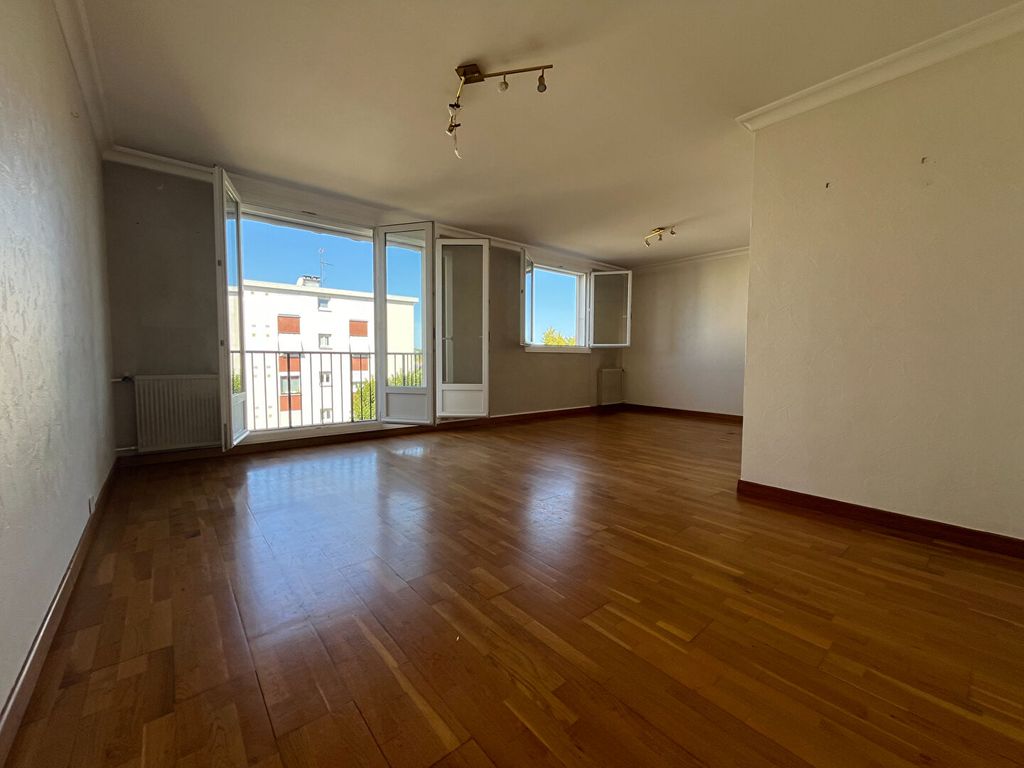 Achat appartement à vendre 3 pièces 79 m² - Saint-Pierre-des-Corps