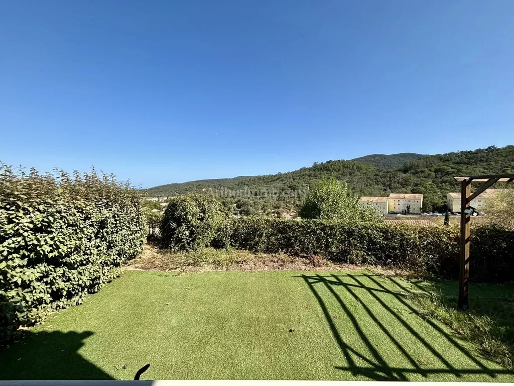 Achat appartement 4 pièce(s) Roquebrune-sur-Argens