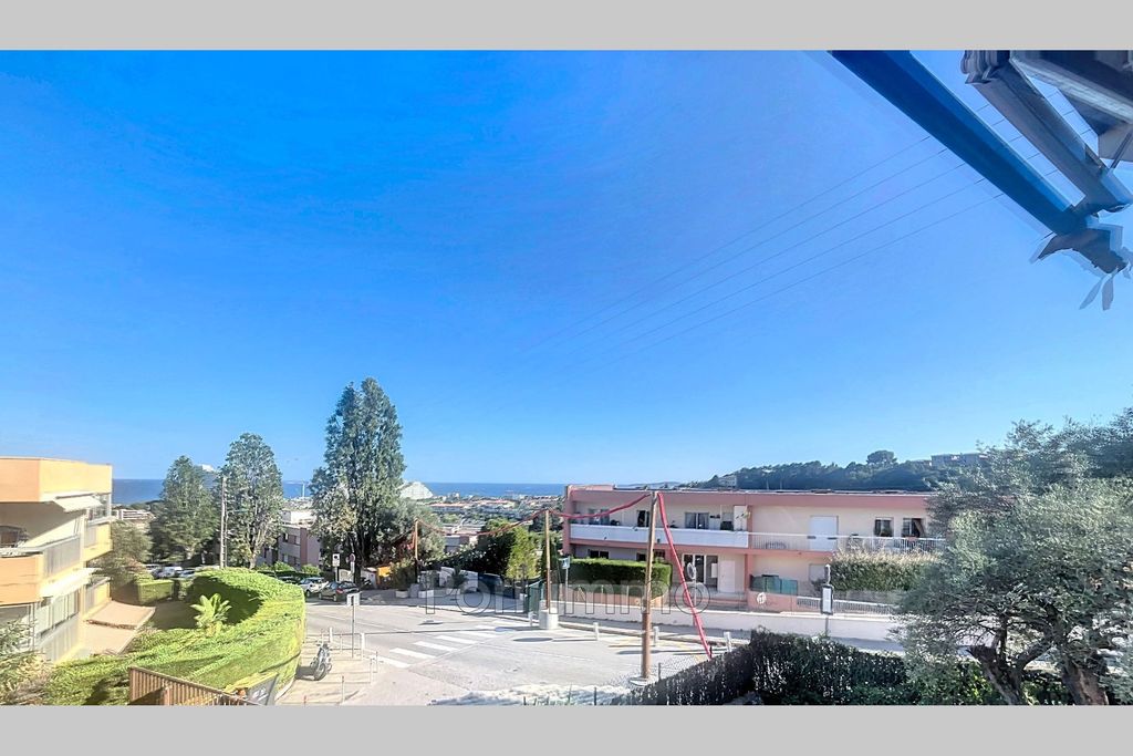 Achat appartement 1 pièce(s) Villeneuve-Loubet