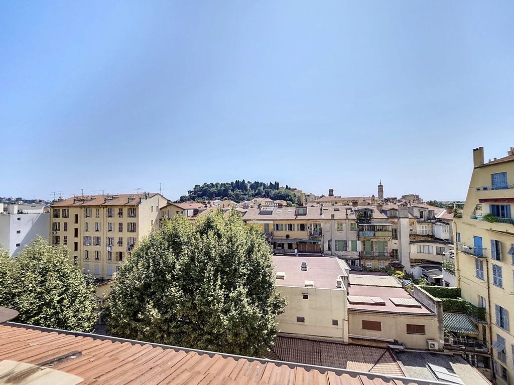 Achat appartement à vendre 3 pièces 72 m² - Nice