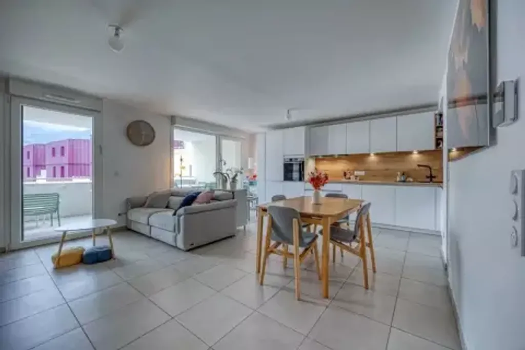 Achat appartement à vendre 4 pièces 88 m² - Les Adrets