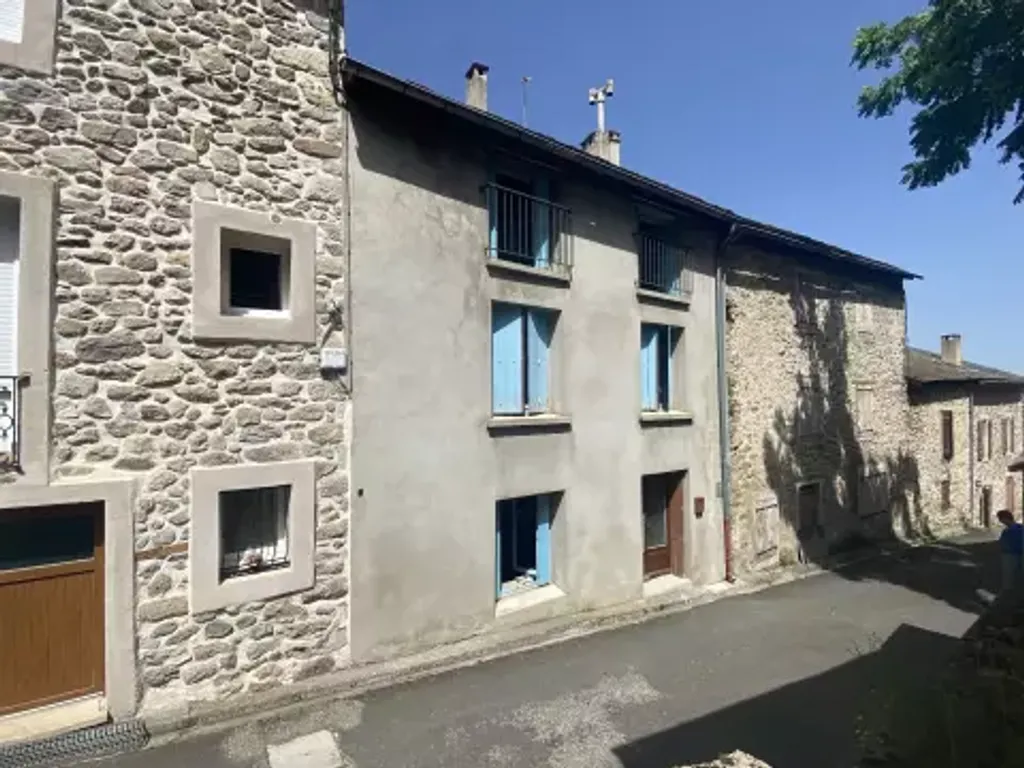 Achat maison à vendre 4 chambres 80 m² - Quérigut