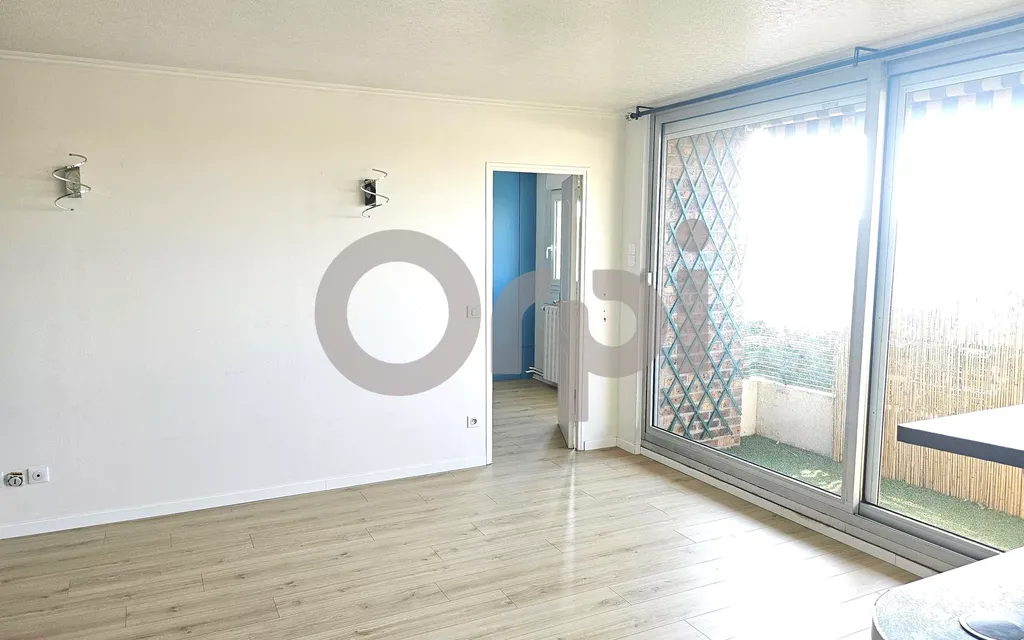 Achat appartement à vendre 2 pièces 45 m² - Livry-Gargan