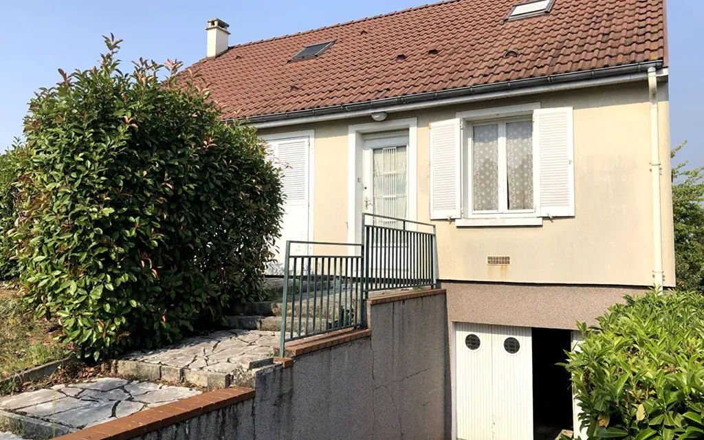 Achat maison à vendre 6 chambres 112 m² - Saint-Jean-le-Blanc