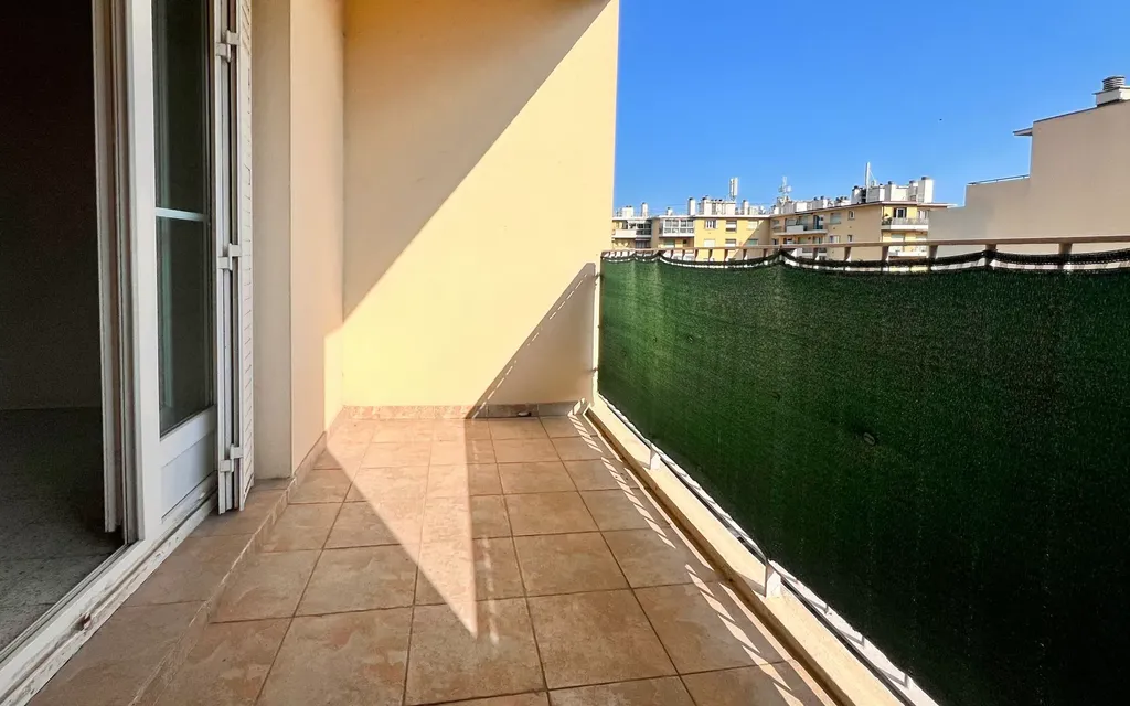 Achat appartement à vendre 3 pièces 59 m² - Nice